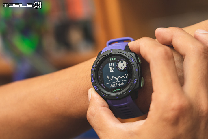 Garmin Instinct X EVA 聯名錶款開箱襲來！機體配色與帥氣的收藏盒都是亮點！