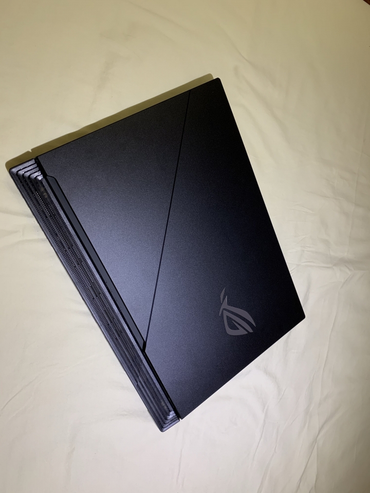 最後決定ROG strix scar 17