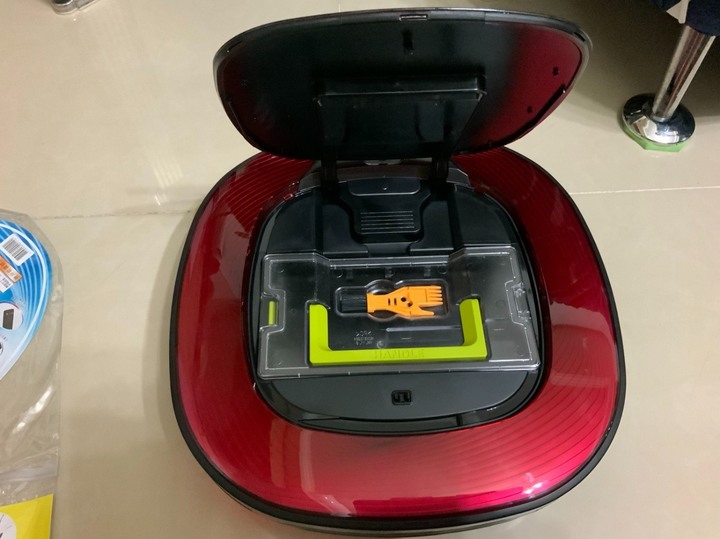 【開箱】VR6685TWARVCordZero™ WiFi濕拖清潔機器人-雙眼