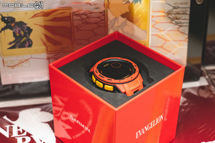Garmin Instinct X EVA 聯名錶款開箱襲來！機體配色與帥氣的收藏盒都是亮點！