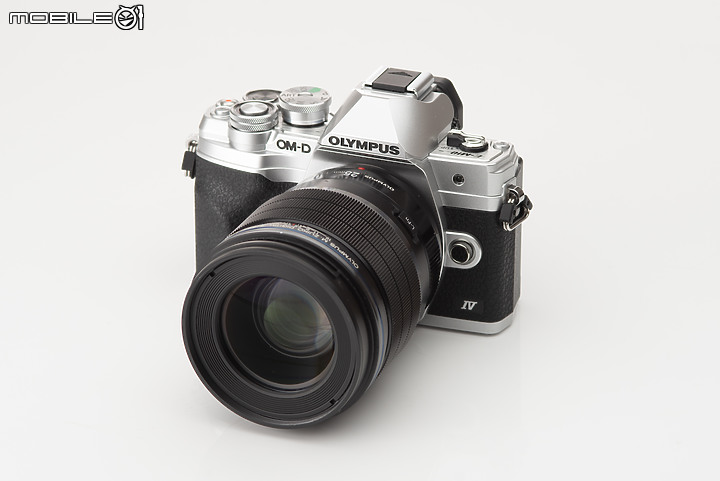 Olympus E-M10 Mark IV 輕巧不妥協 性能強化再升級