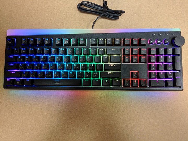 手感與C/P值都是超高 irocks K71M RGB 開箱