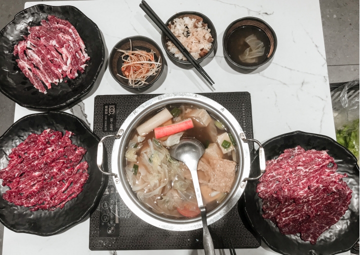 手切溫體牛肉，阿裕牛肉涮涮鍋!