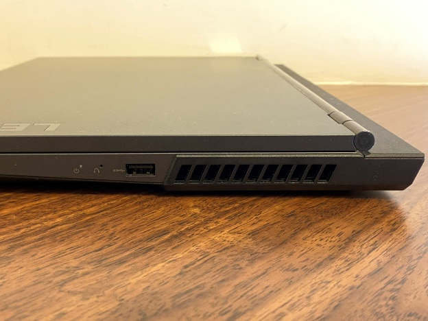 AMD YES! 人生第一台AMD筆電Legion 5開箱