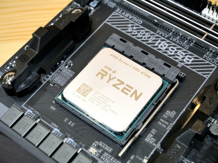 七奈米的小G機 feat. B550I AORUS x R7 4750G