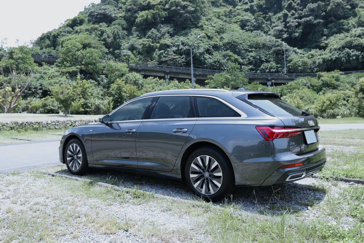 緩下心緒 讓五官重新開啟A6 Avant/Sedan同遊