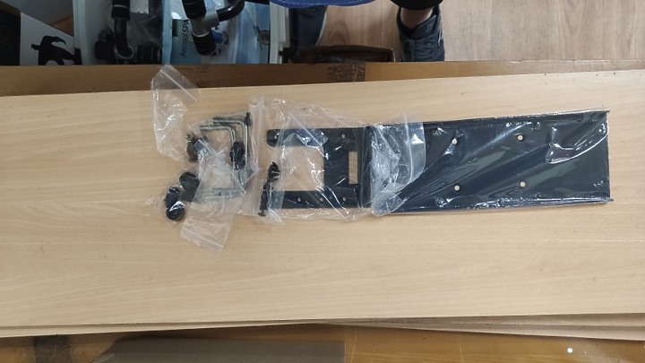 點我看大圖 CyberPower PR1500RT2U 不專業開箱
