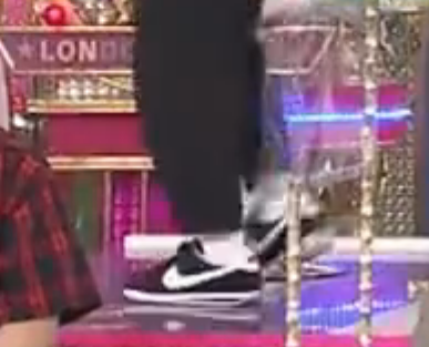 請教此雙NIKE鞋款
