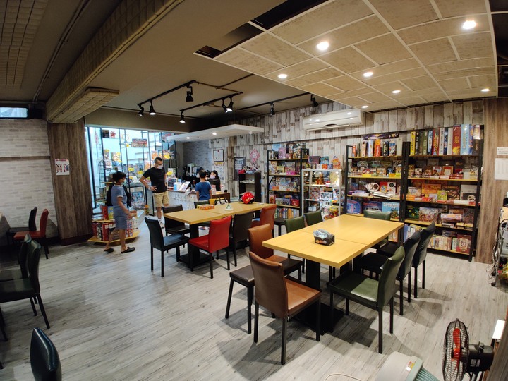 【小惡魔振興券】大直的第一家桌遊店-斜角巷