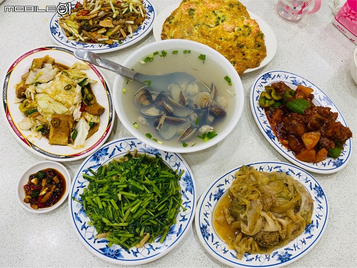 【小惡魔振興券】忠南飯館 ~ 老字號眷村家常菜 排隊排到心甘情願