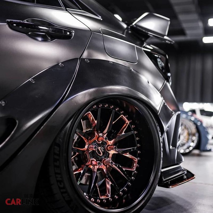「正義聯盟」化身！Honda FK8 Civic Type R最花俏外觀「蝙蝠車」式樣