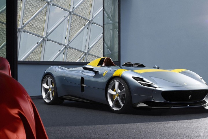 路上驚見Ferrari Monza SP1！要價8500萬的單人座跑車！