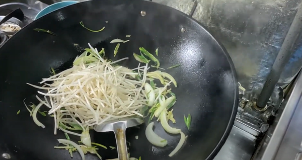 [食譜分享] 古法乾炒牛河
