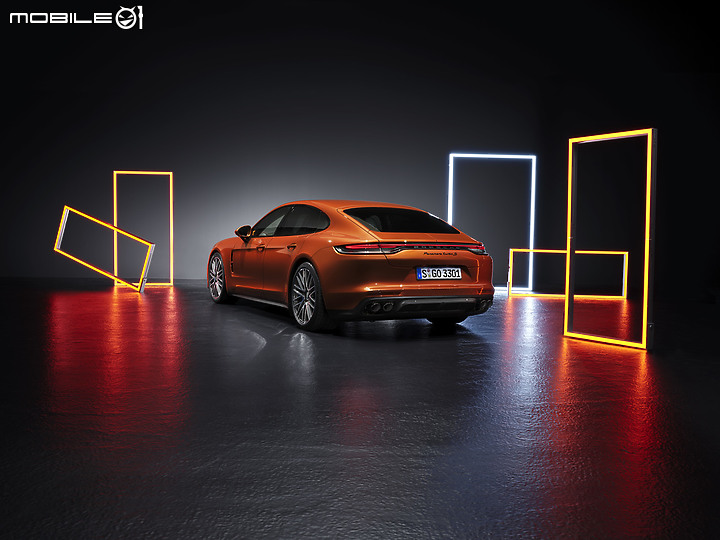 【最速跑房】小改款Porsche Panamera正式登場,內在更貼心、動力更加強勁!