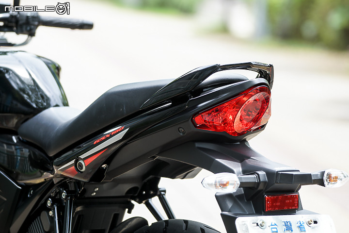 SUZUKI GSX150 Bandit 試駕 平坐墊才是舒適的本尊