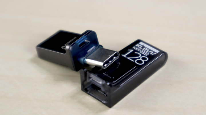 推薦 MacBook 隨身在外 USB-C、USB-A 雙頭隨身碟