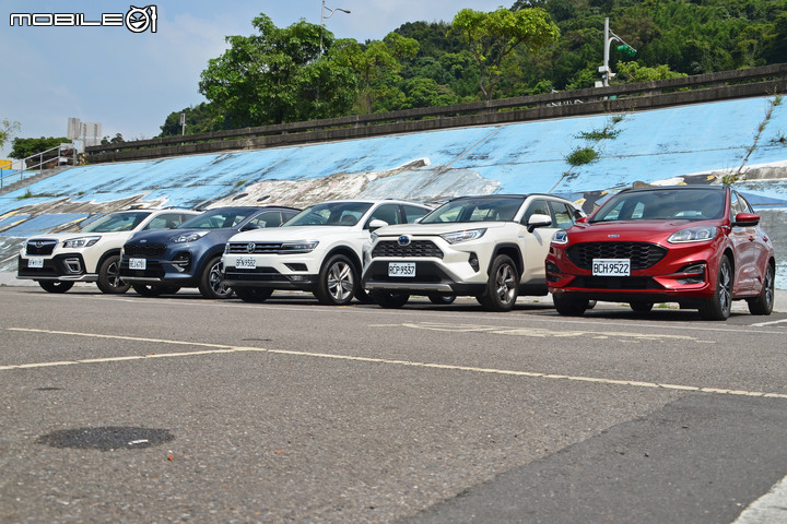 RAV4 / Kuga / Forester / Sportage / Tiguan 集體評比 四驅型 SUV 全面考驗!