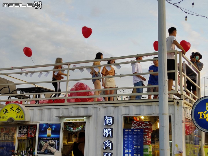 【小惡魔振興券】網美打卡熱點大稻埕碼頭 騎自行車看夕陽