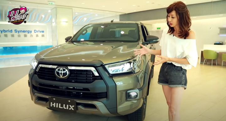 小蘭【姐姐愛開車】TOYOTA HILUX 我變粗曠了