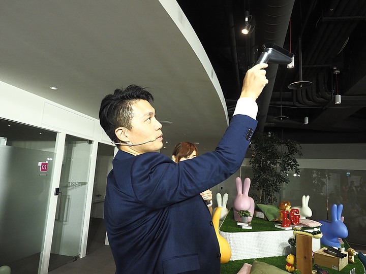 乾吸濕拖、潔淨體驗 — 《LG A9 K系列 WiFi 濕拖無限吸塵器 X Mobile01網友獨家體驗會》心得分享