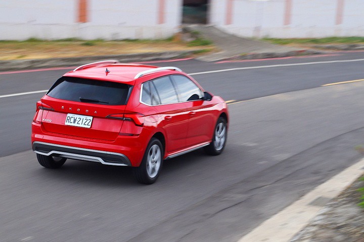 最近休旅紅甚麼？ŠKODA Kamiq 1.5 TSI豪華菁英版試駕