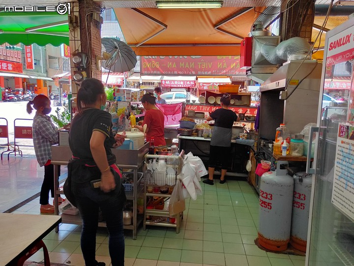 【小惡魔振興劵】高雄火車站附近異國美食—越南安東河粉