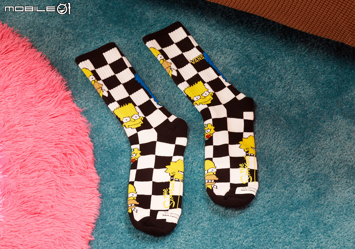 Vans 與《辛普森家庭》聯名鞋款發布 鮮明配色與豐富細節展現