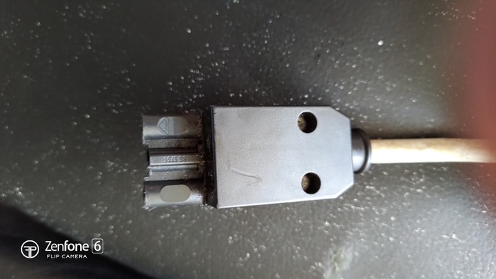 復健用升降床電源接頭