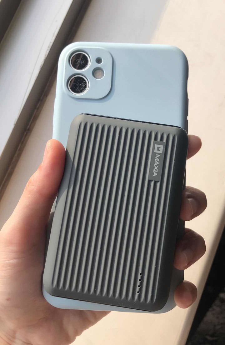 MAXIA 10000mAh 快充行動電源 我的日系無感攜帶新首選