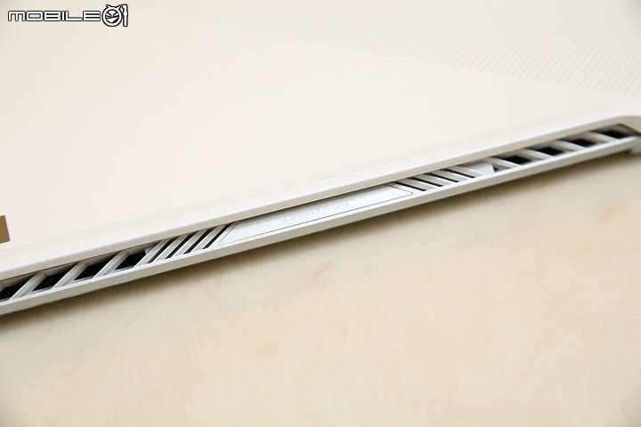 點我看大圖 辦公室疾白新勢力崛起 ROG Zephyrus G14 (AMD 4800HS + GTX1660Ti-MaxQ)