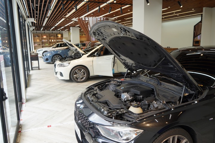 BMW 2AT F45 升級ACC自動跟車 塞車輔助車道維持開箱