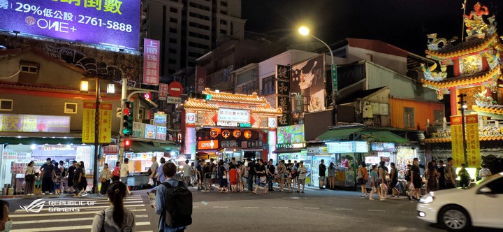 ROG Phone 3 目前世界上最專業的遊戲手機(簡單開箱)