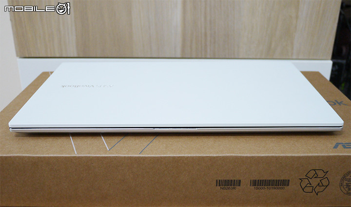粉閃亮的ASUS VivoBook S15