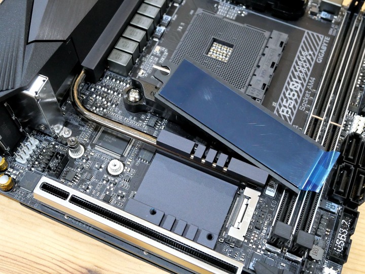七奈米的小G機 feat. B550I AORUS x R7 4750G