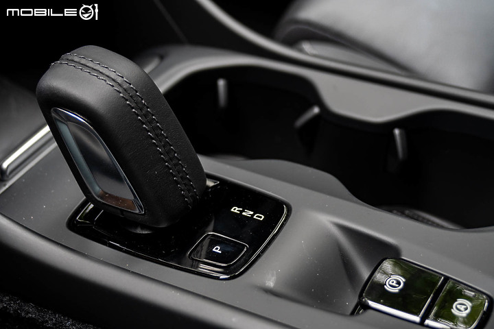 Volvo XC40 T3 Momentum 三缸新入門輕休旅試駕:都會小家庭最佳良伴