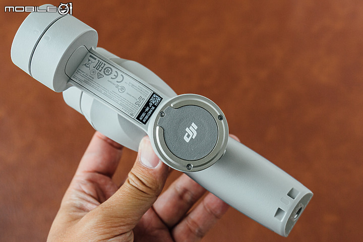 【動手玩】DJI Osmo Mobile 4 加入磁吸快拆裝置，拆裝更便利！