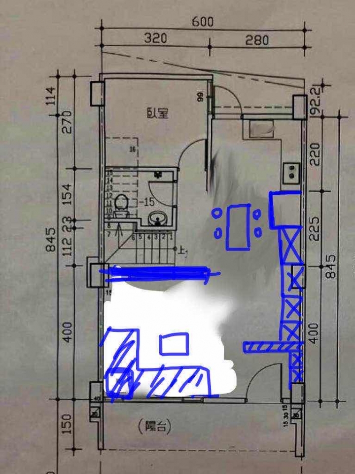 客廳及廚房擺放空間請益