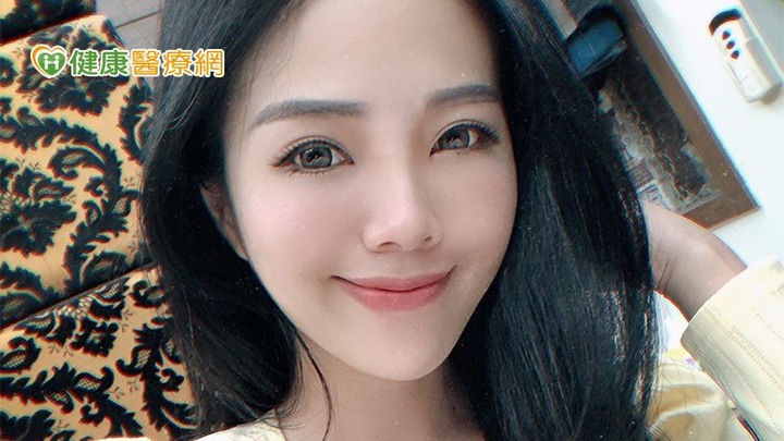 女子痛快解決「眼下問題」網友大快人心!醫師:善用脂肪一檔三