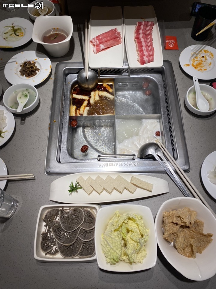 【小惡魔振興券】無微不至的貼心服務 川味麻辣鍋 南京復興 海底撈火鍋Haidilao