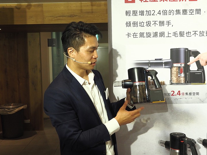 乾吸濕拖、潔淨體驗 — 《LG A9 K系列 WiFi 濕拖無限吸塵器 X Mobile01網友獨家體驗會》心得分享