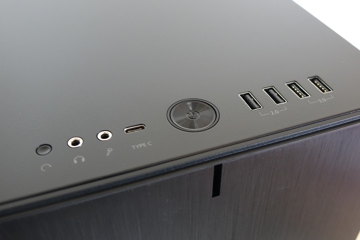 【開箱】Fractal Design Define 7 Compact(側透玻璃)  重磅登場！！