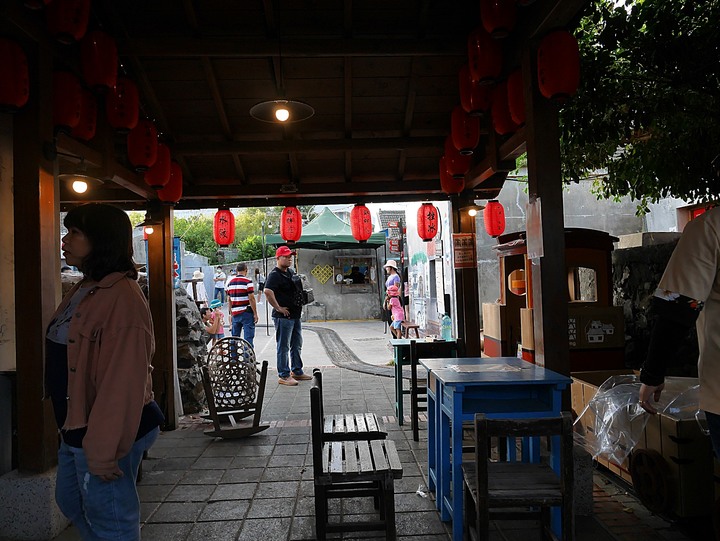 【小惡魔振興券】篤行十村文化園區、張雨生故事館、潘安邦故事館、澎湖花火體驗館 — 老狗的夏天「偽出國」行旅 — Day 6-3 澎湖馬公市區眷村篇