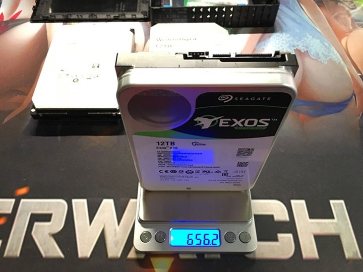 [分享] MOMO12T(Exos X16)、美亞12T(HC530降速版)、淘寶8T(Ultrastar He8)