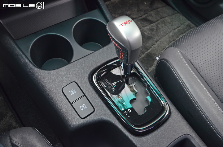 Toyota 小改款 Hilux 試駕,探索秘境的好夥伴!