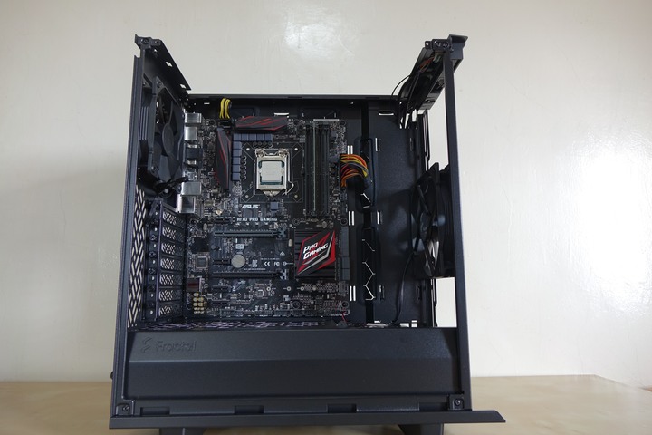 【開箱】Fractal Design Define 7 Compact(側透玻璃)  重磅登場！！
