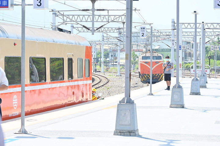 Nikon 24-200mm f/4-6.3台東之旅，立麗大酒店、白玉瀑布、嘎努食堂及龍鳳飯店。