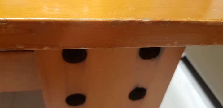 請問木頭茶几如何整理