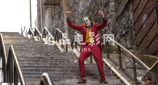 【專業影評】《小丑》:是「joker」病態,還是我們的世界太瘋狂?