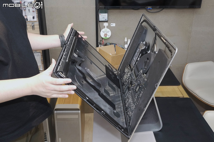 改裝舊蘋果 iMac 比買新的划算?實測升級記憶體+SSD 到底差多少
