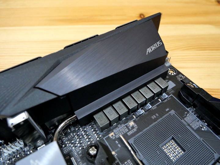 七奈米的小G機 feat. B550I AORUS x R7 4750G